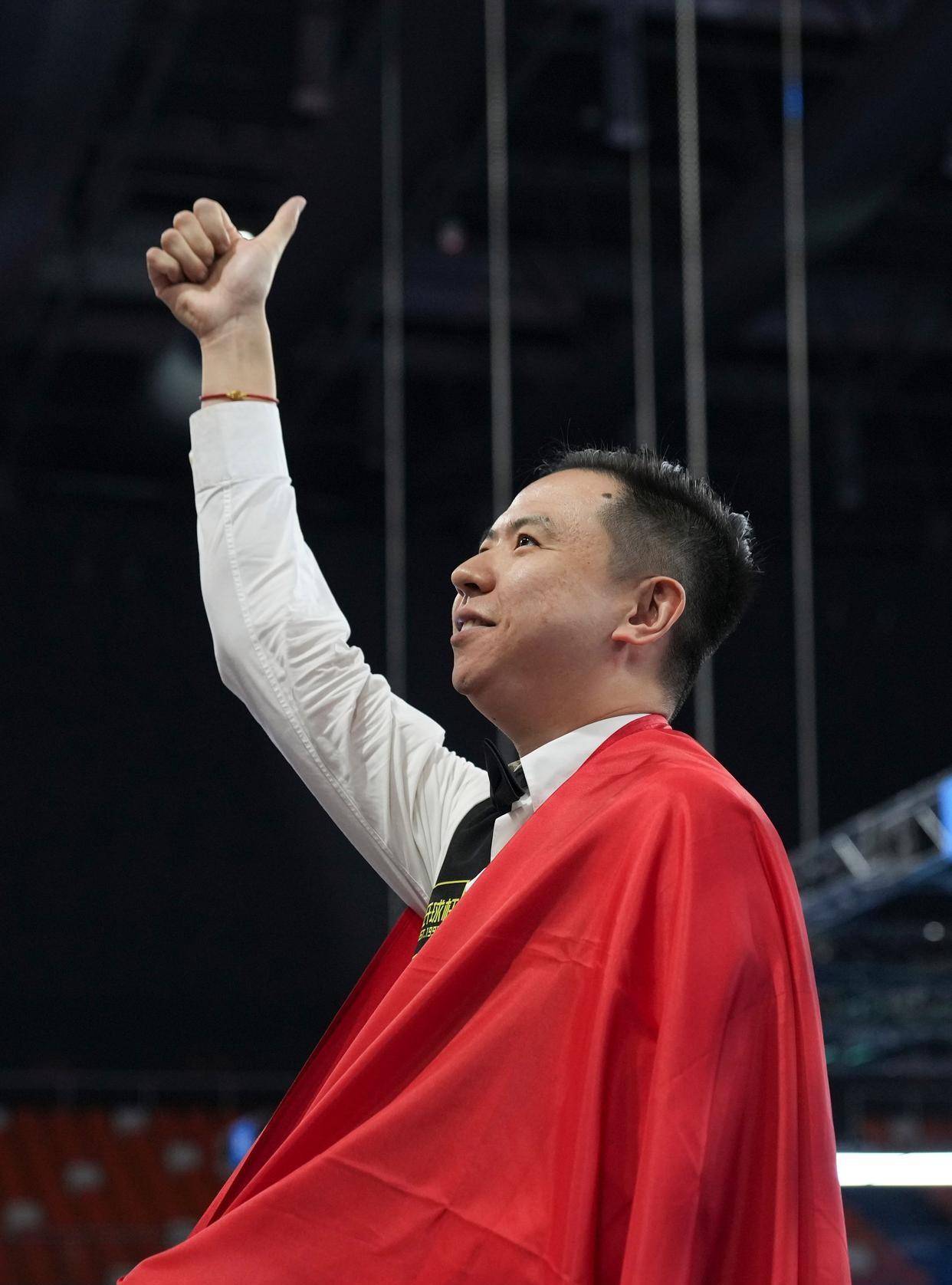 球员侵犯 球员侵犯