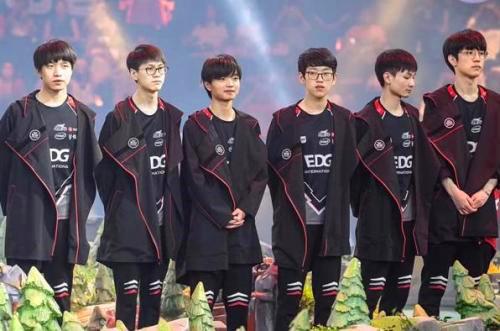 而莱弗利的 而莱弗利的