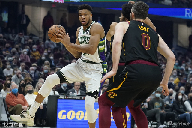 场便展现出 场便展现出